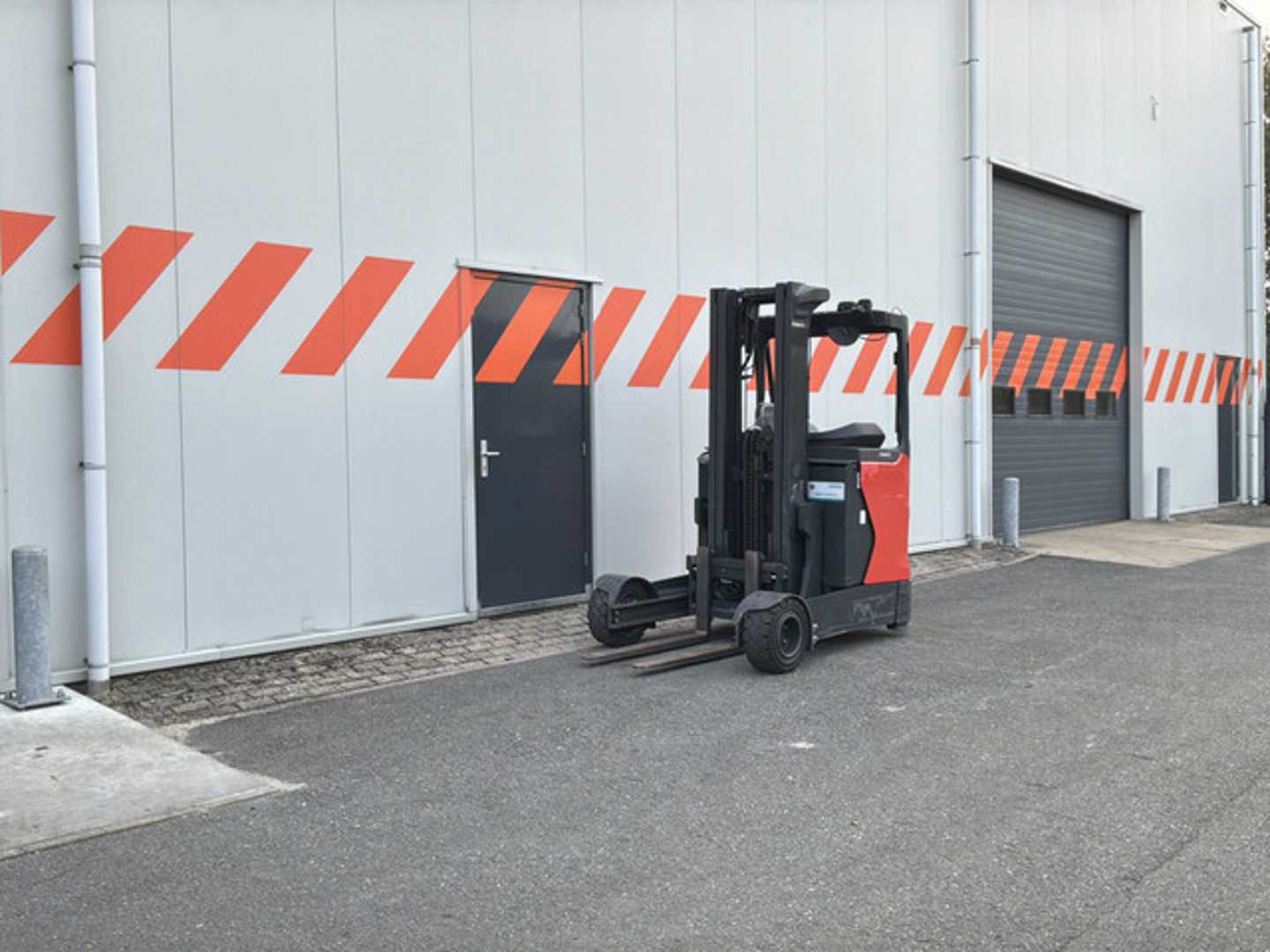 Used Forklift Linde R20G-01 Krautuvas su stumiamu stiebu (Image 5) Used Forklift Linde R20G-01 Krautuvas su stumiamu stiebu (Image 5)