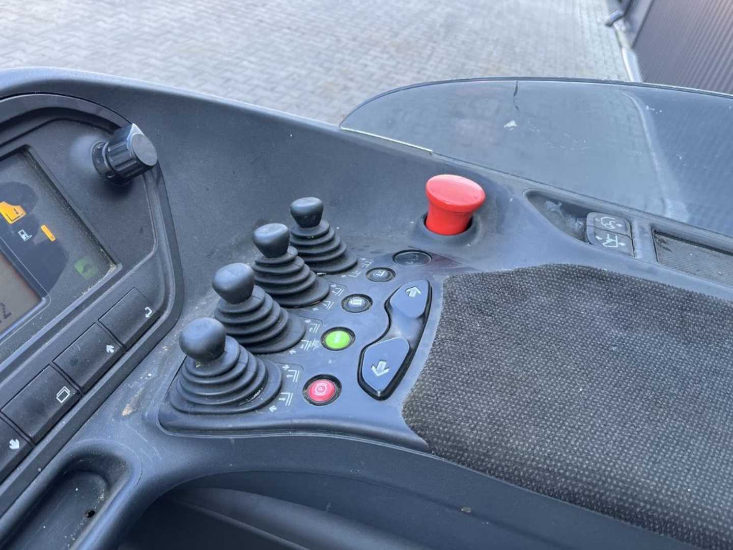 Used Forklift Linde R14HD-01 Krautuvas su stumiamu stiebu (Image 7) Used Forklift Linde R14HD-01 Krautuvas su stumiamu stiebu (Image 7)