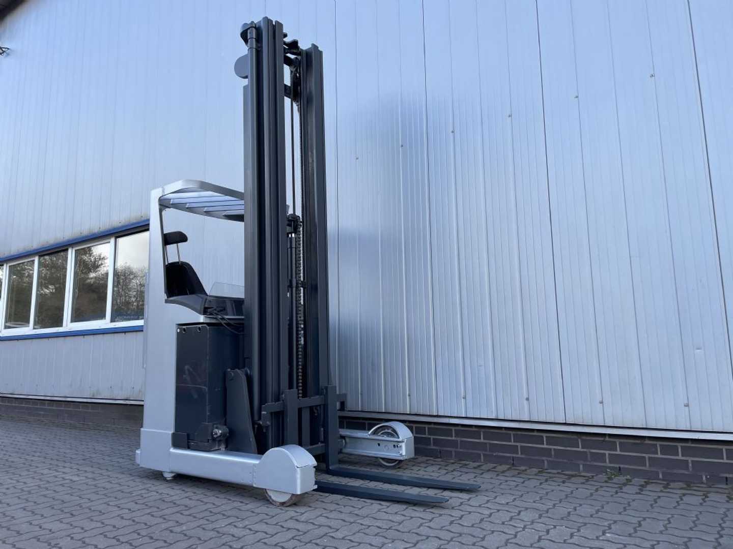 Used Forklift STILL FM-X14 | Battery 80% | Triplex 8.600mm Krautuvas su stumiamu stiebu (Image 5) Used Forklift STILL FM-X14 | Battery 80% | Triplex 8.600mm Krautuvas su stumiamu stiebu (Image 5)