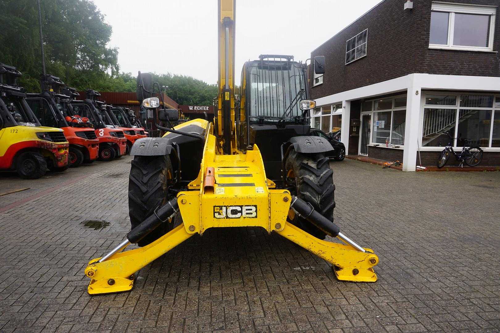 Used Forklift JCB 535 - V 125 Krautuvas su teleskopine svirtimi (Image 10) Used Forklift JCB 535 - V 125 Krautuvas su teleskopine svirtimi (Image 10)