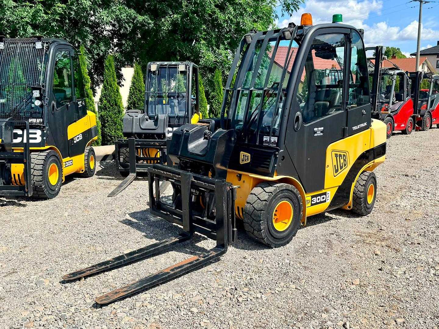 Used Forklift JCB Teletruk TLT30 Krautuvas su teleskopine svirtimi (Image 2)