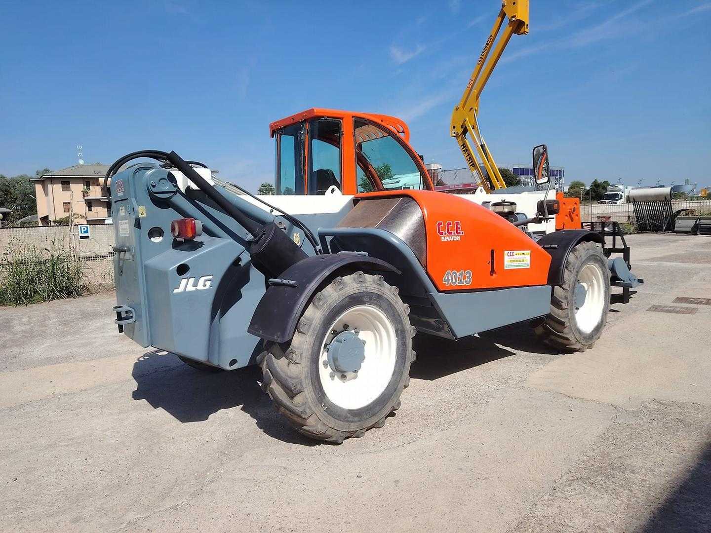 Used Forklift JLG 4013 Krautuvas su teleskopine svirtimi (Image 5) Used Forklift JLG 4013 Krautuvas su teleskopine svirtimi (Image 5)
