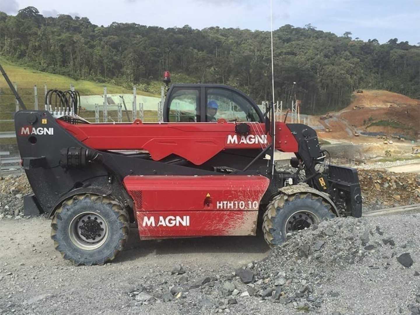 Used Forklift Magni HTH 10.10 Krautuvas su teleskopine svirtimi (Image 2) Used Forklift Magni HTH 10.10 Krautuvas su teleskopine svirtimi (Image 2)