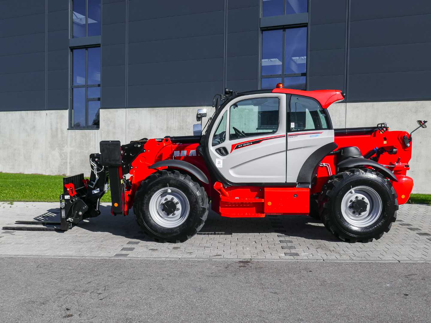 Used Forklift Manitou MT 1840 A 100D ST5 S1 Krautuvas su teleskopine svirtimi (Image 1)
