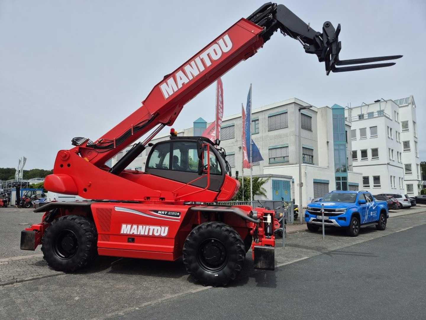 Used Forklift Manitou MRT 2150 Privilege Tüv S2 Krautuvas su teleskopine svirtimi (Image 8) Used Forklift Manitou MRT 2150 Privilege Tüv S2 Krautuvas su teleskopine svirtimi (Image 8)