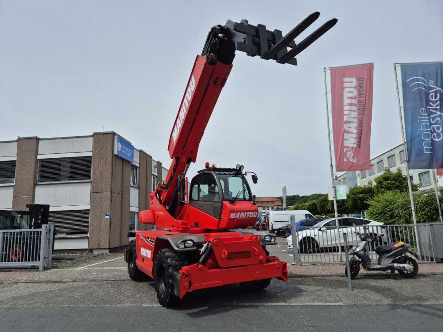 Used Forklift Manitou MRT 2150 Privilege Tüv S2 Krautuvas su teleskopine svirtimi (Image 9) Used Forklift Manitou MRT 2150 Privilege Tüv S2 Krautuvas su teleskopine svirtimi (Image 9)
