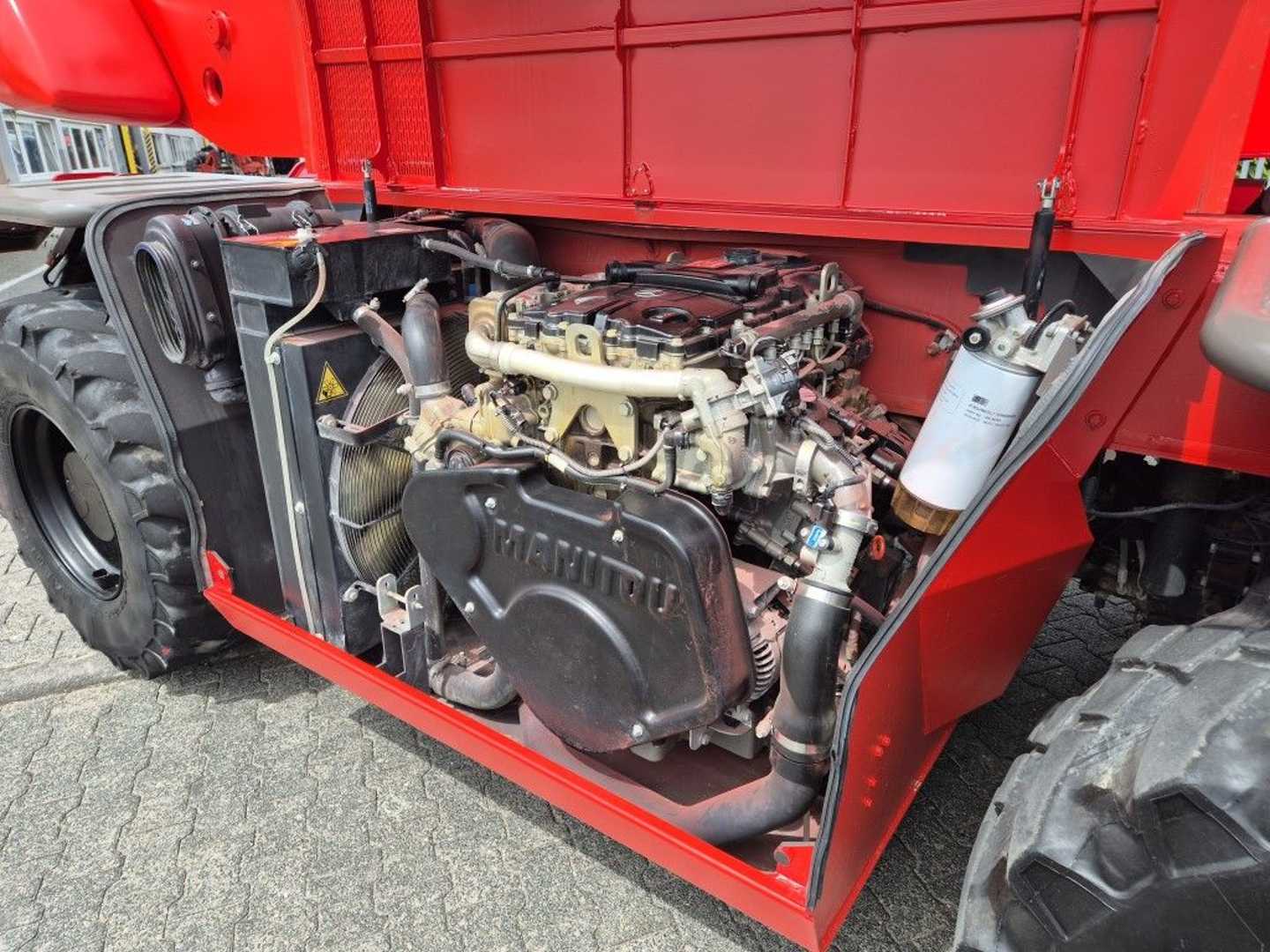 Used Forklift Manitou MRT 2150 Privilege Tüv S2 Krautuvas su teleskopine svirtimi (Image 10) Used Forklift Manitou MRT 2150 Privilege Tüv S2 Krautuvas su teleskopine svirtimi (Image 10)