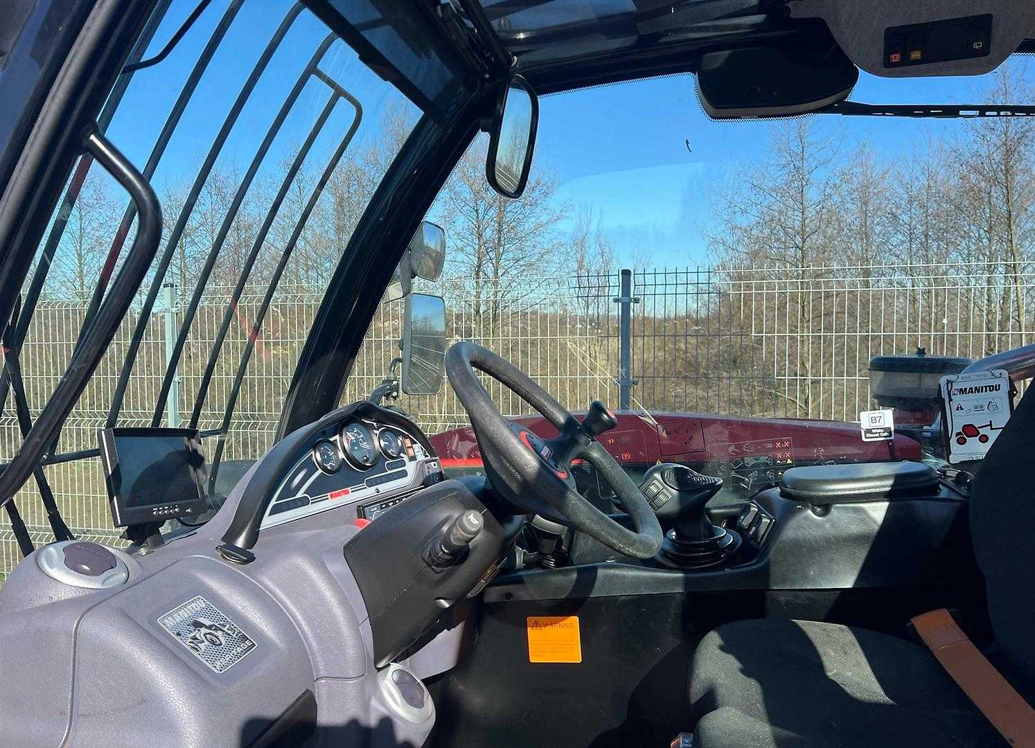 Used Forklift Manitou MT933 Krautuvas su teleskopine svirtimi (Image 5) Used Forklift Manitou MT933 Krautuvas su teleskopine svirtimi (Image 5)