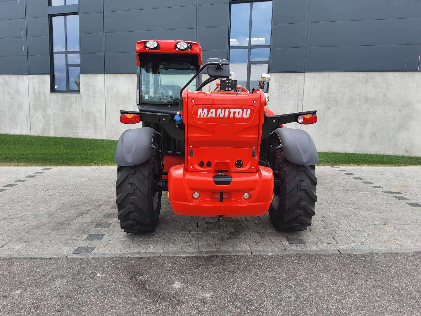 Used Forklift Manitou MT 1840 100D ST5 S1 Krautuvas su teleskopine svirtimi (Image 4) Used Forklift Manitou MT 1840 100D ST5 S1 Krautuvas su teleskopine svirtimi (Image 4)