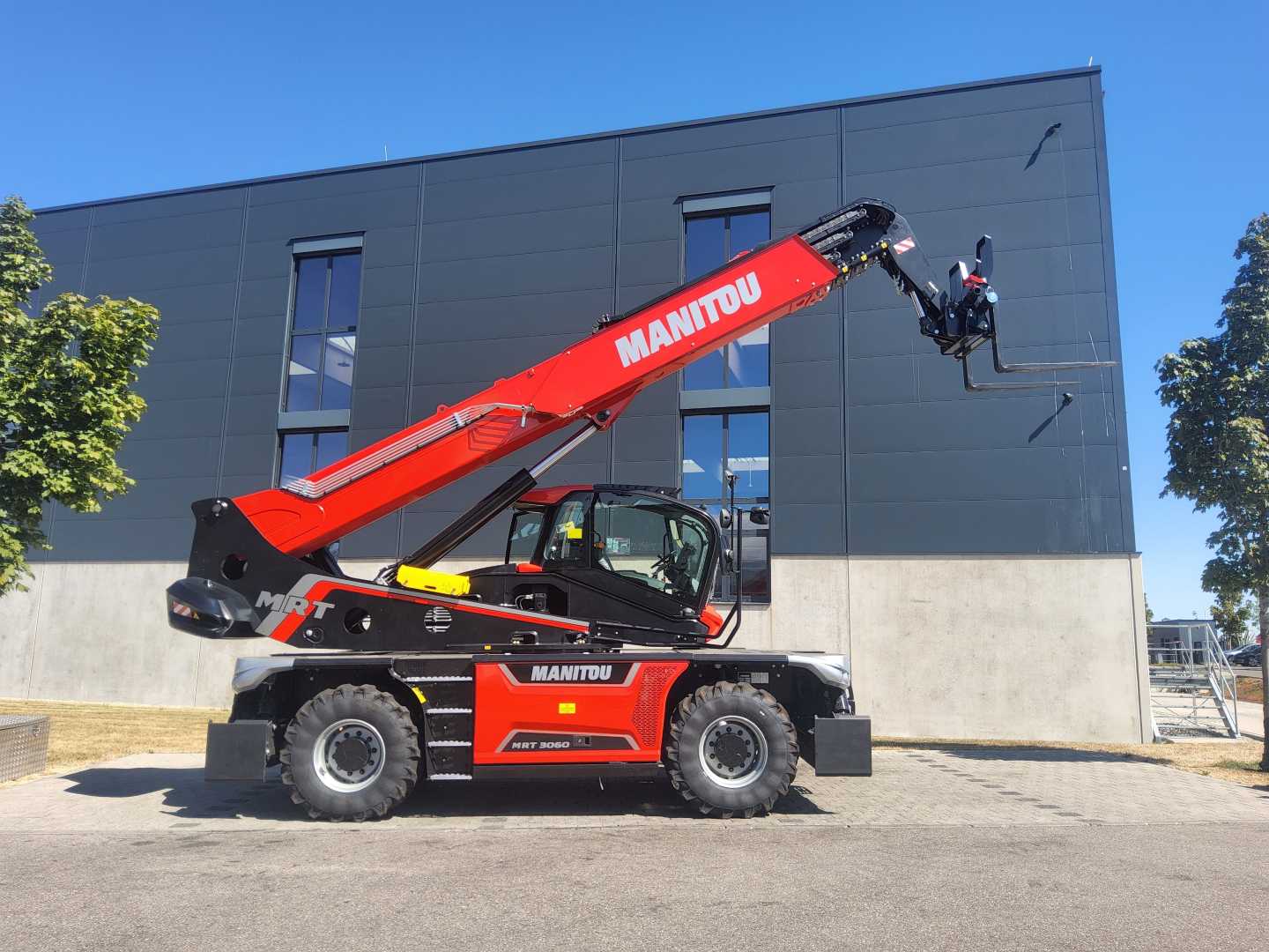Used Forklift Manitou MRT 3060 Krautuvas su teleskopine svirtimi (Image 10) Used Forklift Manitou MRT 3060 Krautuvas su teleskopine svirtimi (Image 10)