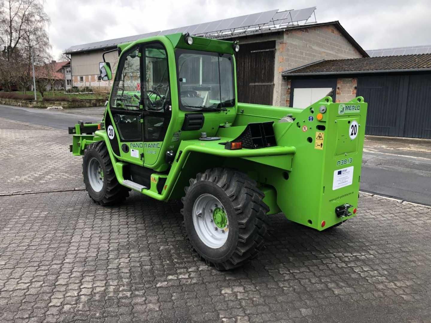 Used Forklift Merlo P38.13 Krautuvas su teleskopine svirtimi (Image 3) Used Forklift Merlo P38.13 Krautuvas su teleskopine svirtimi (Image 3)