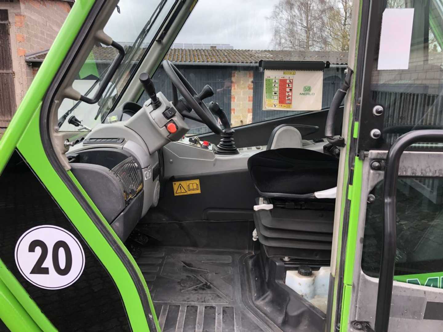 Used Forklift Merlo P38.13 Krautuvas su teleskopine svirtimi (Image 4) Used Forklift Merlo P38.13 Krautuvas su teleskopine svirtimi (Image 4)