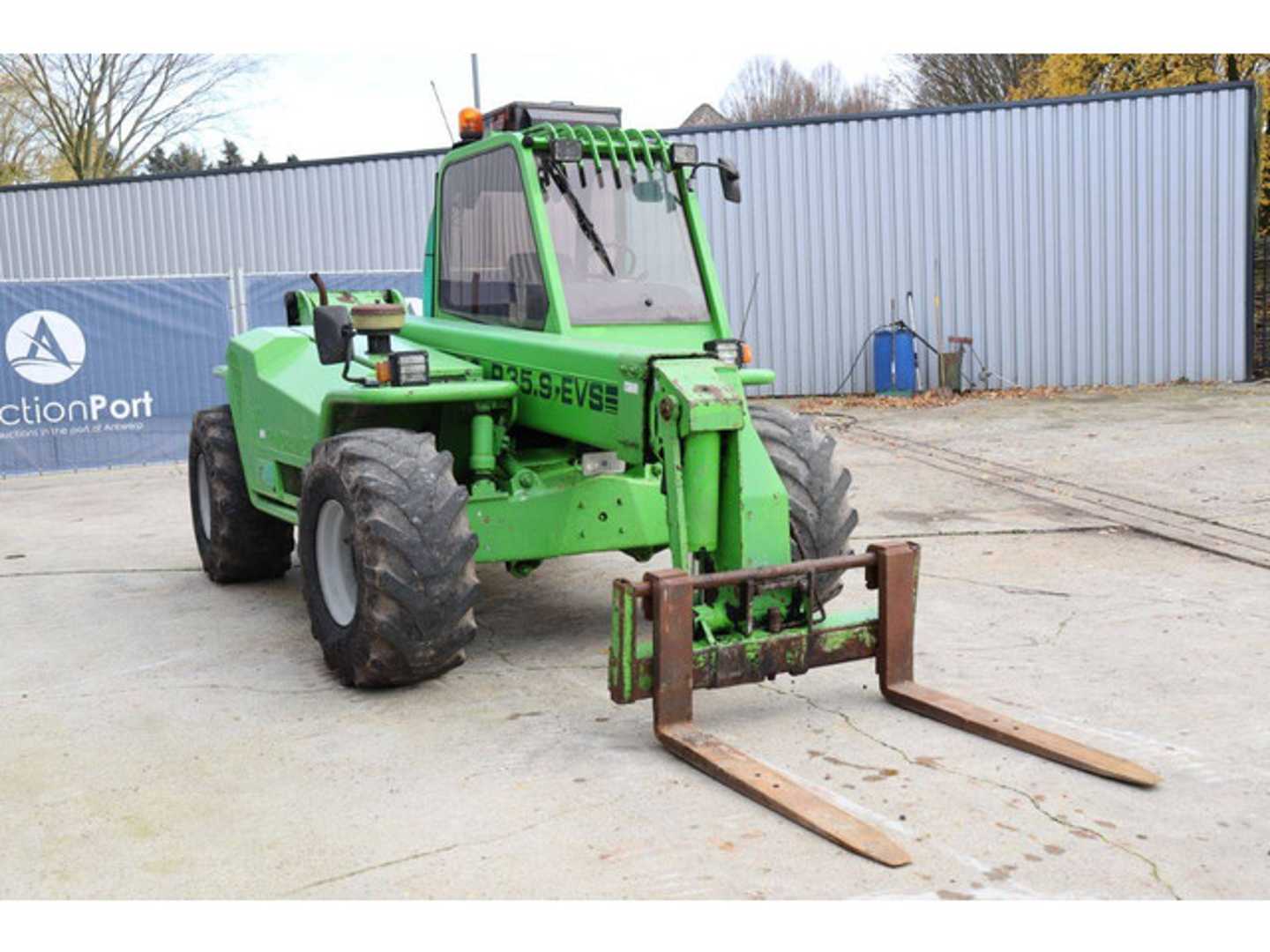 Used Forklift Merlo P35.9EVS Krautuvas su teleskopine svirtimi (Image 8) Used Forklift Merlo P35.9EVS Krautuvas su teleskopine svirtimi (Image 8)