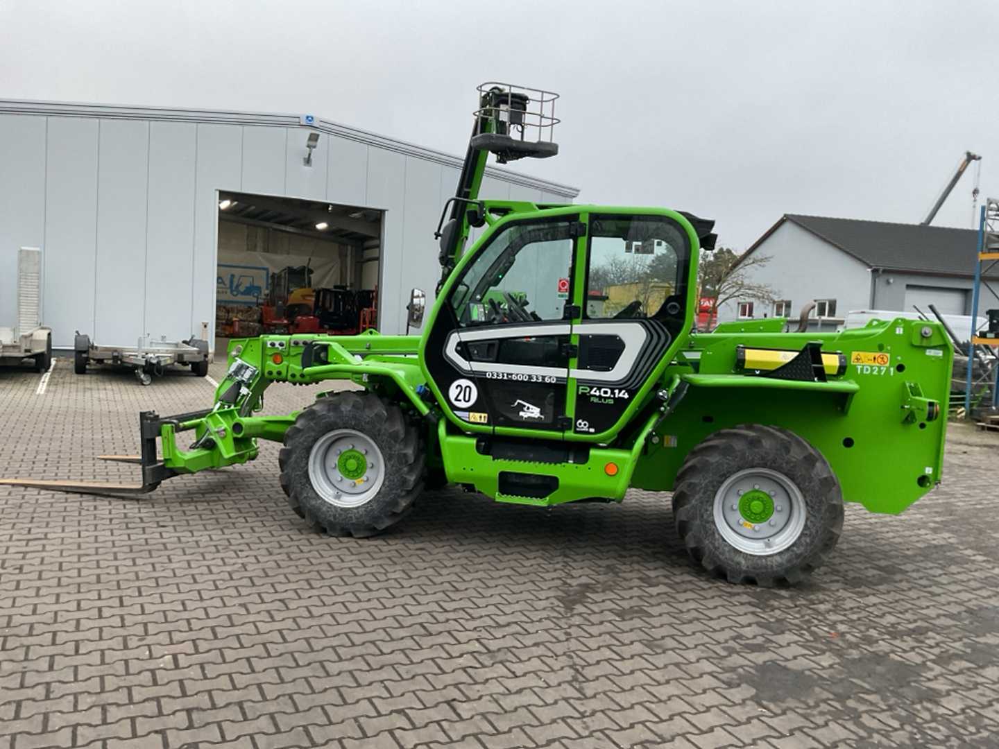 Used Forklift Merlo P40.14 PLUS Krautuvas su teleskopine svirtimi (Image 2) Used Forklift Merlo P40.14 PLUS Krautuvas su teleskopine svirtimi (Image 2)