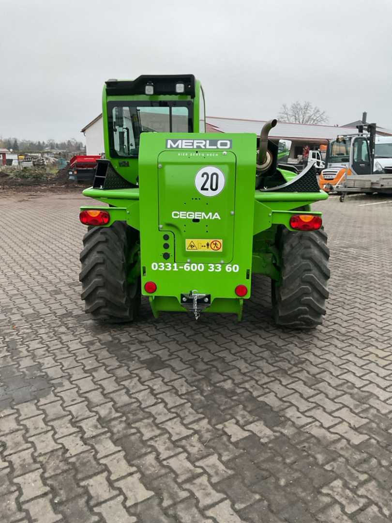 Used Forklift Merlo P40.14 PLUS Krautuvas su teleskopine svirtimi (Image 4) Used Forklift Merlo P40.14 PLUS Krautuvas su teleskopine svirtimi (Image 4)
