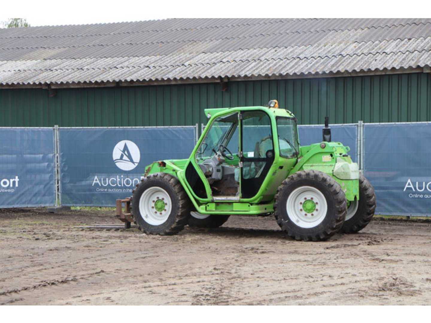 Used Forklift Merlo P32.6PLUS Krautuvas su teleskopine svirtimi (Image 3) Used Forklift Merlo P32.6PLUS Krautuvas su teleskopine svirtimi (Image 3)
