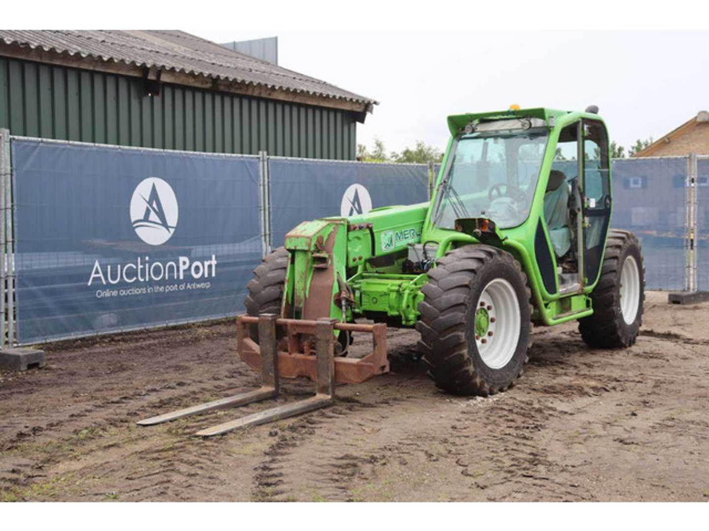 Used Forklift Merlo P32.6PLUS Krautuvas su teleskopine svirtimi (Image 8) Used Forklift Merlo P32.6PLUS Krautuvas su teleskopine svirtimi (Image 8)