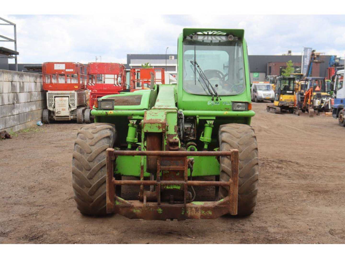 Used Forklift Merlo P41.7 Panoramic Krautuvas su teleskopine svirtimi (Image 8) Used Forklift Merlo P41.7 Panoramic Krautuvas su teleskopine svirtimi (Image 8)