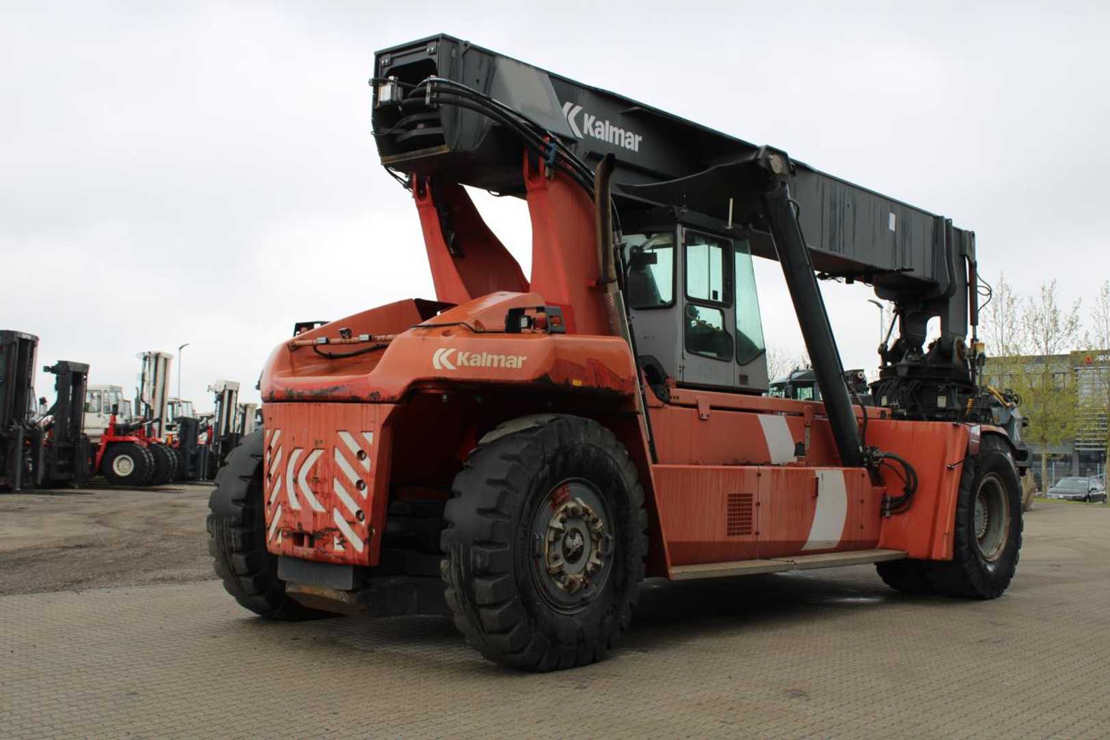 Used Forklift Kalmar DRF450-65A5X Pakeliamas krautuvas (Image 3) Used Forklift Kalmar DRF450-65A5X Pakeliamas krautuvas (Image 3)