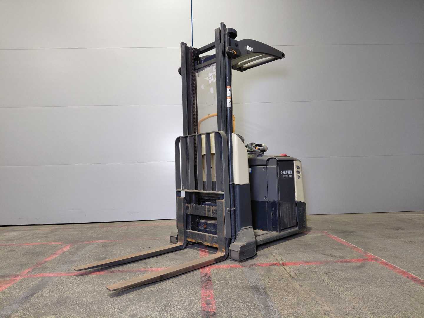 Used Forklift Crown MPC3040-12 Vidutinio kėlimo krautuvas (2,5–6 m) (Image 1) Used Forklift Crown MPC3040-12 Vidutinio kėlimo krautuvas (2,5–6 m) (Image 1)