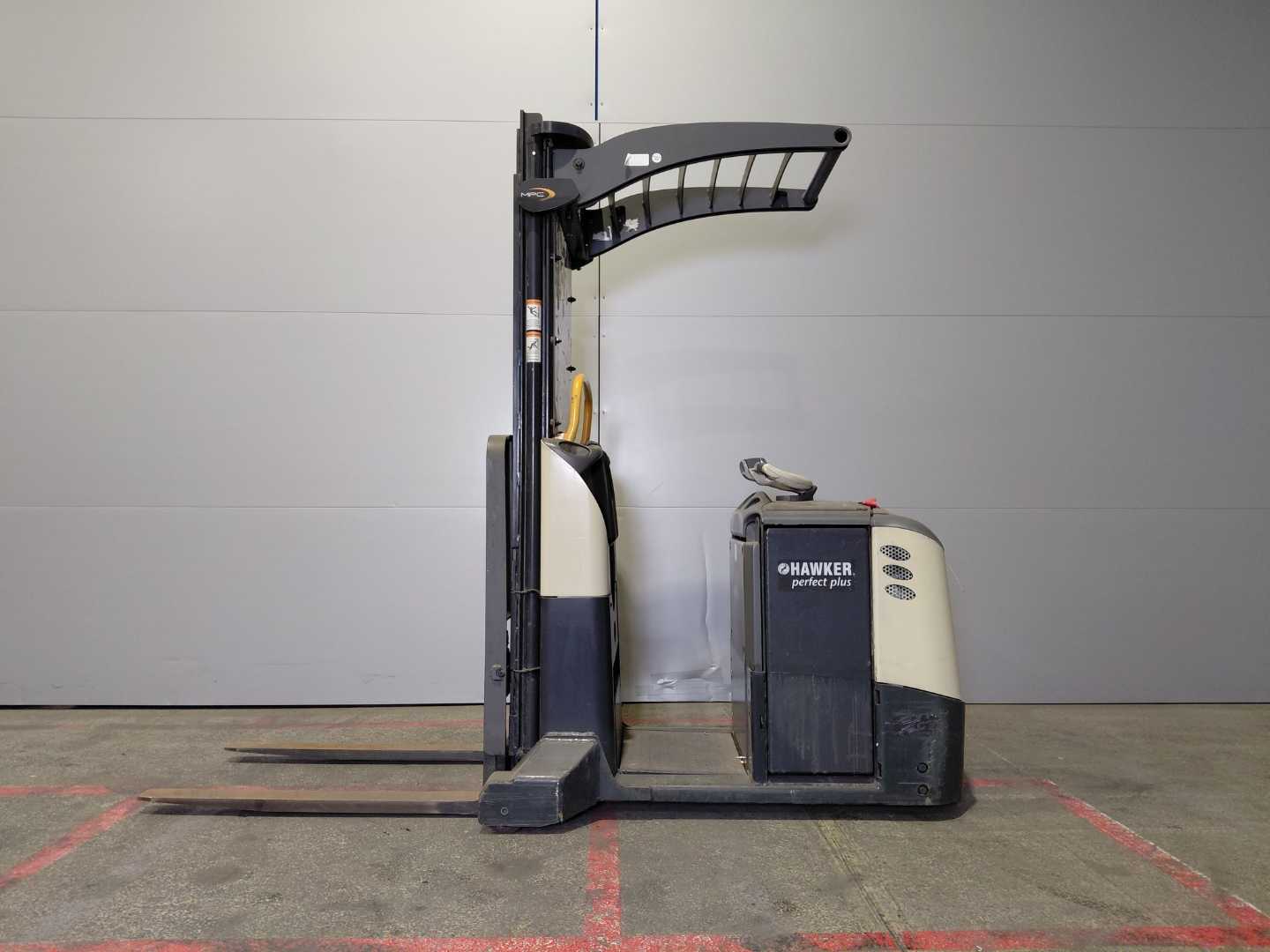 Used Forklift Crown MPC3040-12 Vidutinio kėlimo krautuvas (2,5–6 m) (Image 5) Used Forklift Crown MPC3040-12 Vidutinio kėlimo krautuvas (2,5–6 m) (Image 5)