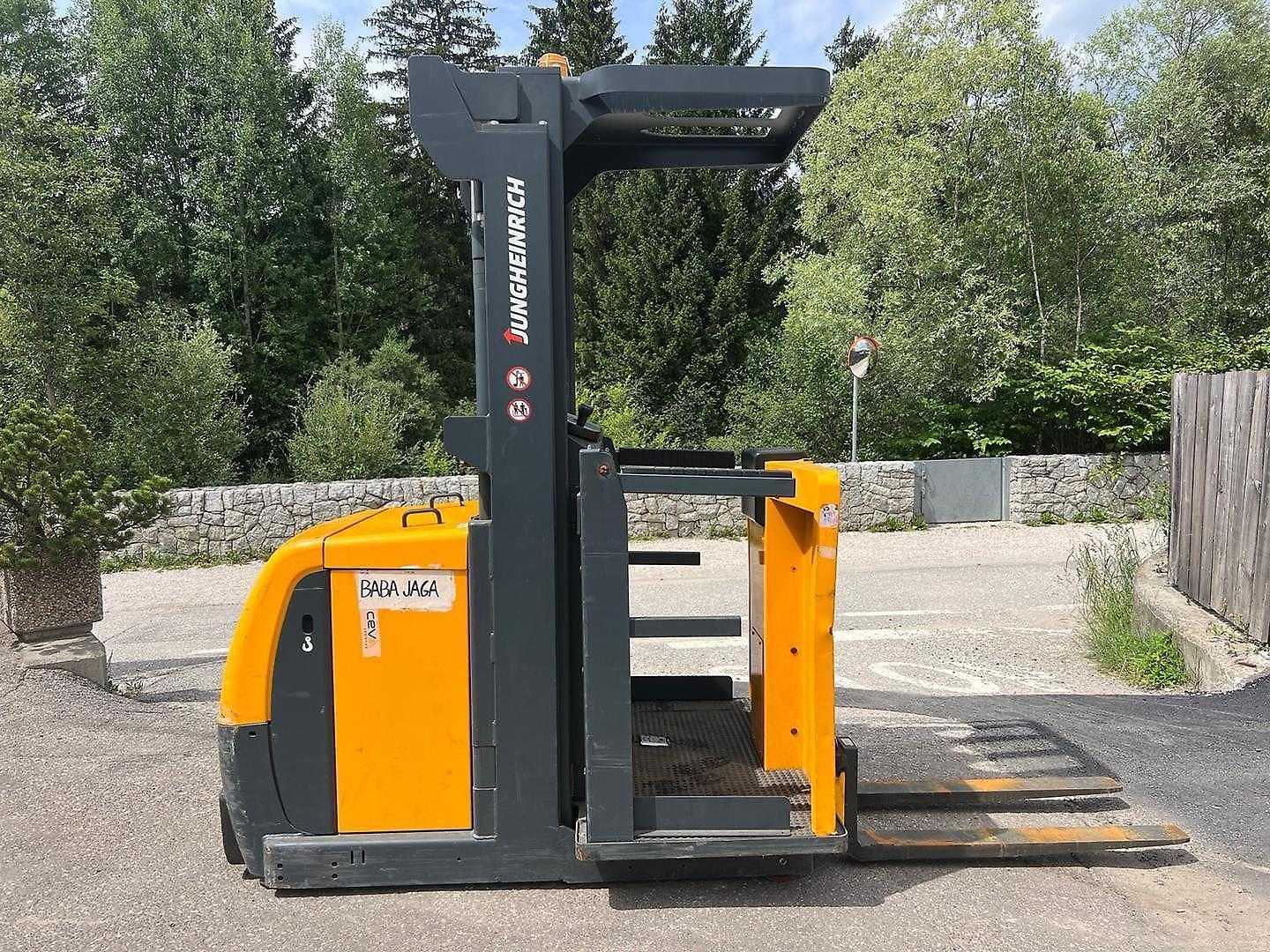 Used Forklift Jungheinrich EKS 110 - 280ZZ Vidutinio kėlimo krautuvas (2,5–6 m) (Image 2) Used Forklift Jungheinrich EKS 110 - 280ZZ Vidutinio kėlimo krautuvas (2,5–6 m) (Image 2)