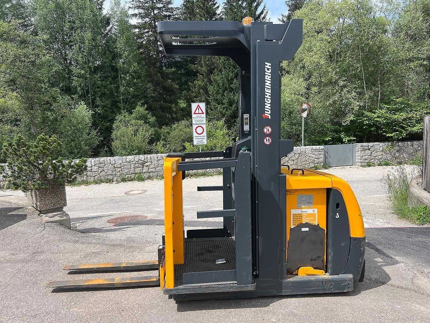 Used Forklift Jungheinrich EKS 110 - 280ZZ Vidutinio kėlimo krautuvas (2,5–6 m) (Image 5) Used Forklift Jungheinrich EKS 110 - 280ZZ Vidutinio kėlimo krautuvas (2,5–6 m) (Image 5)