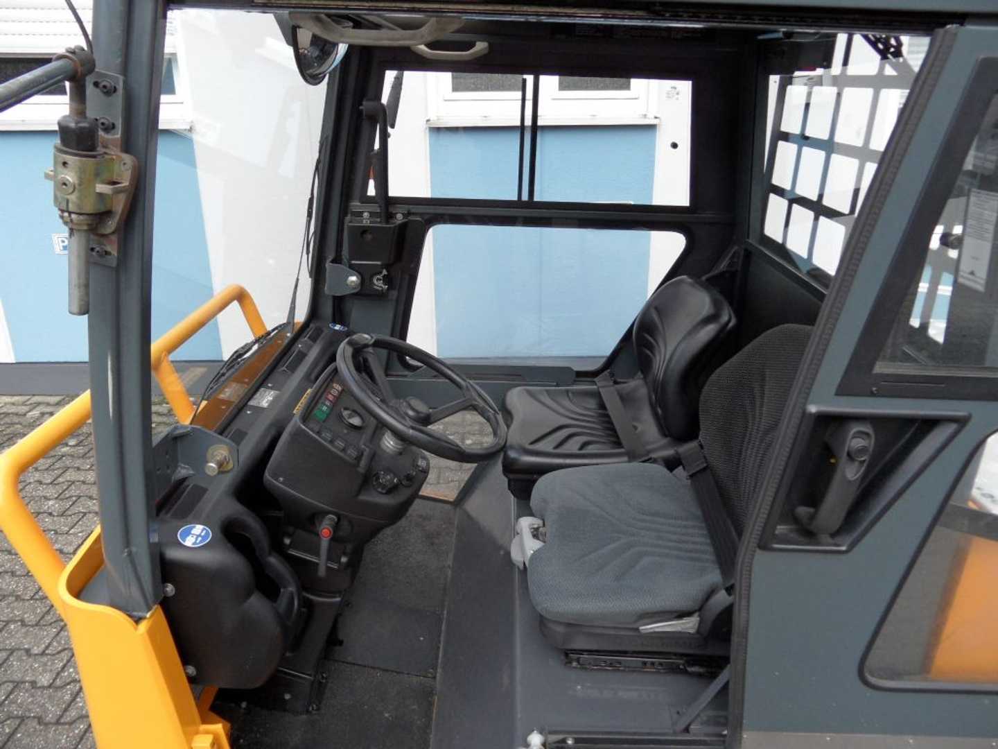 Used Forklift Jungheinrich EZS 6250 - NEUE Batterie Vilkikas (Image 8) Used Forklift Jungheinrich EZS 6250 - NEUE Batterie Vilkikas (Image 8)