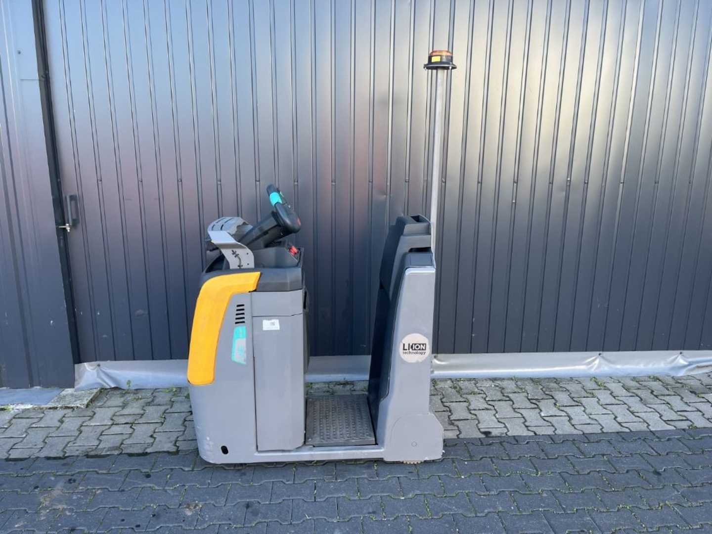 Used Forklift Jungheinrich EZS130 Vilkikas (Image 2)
