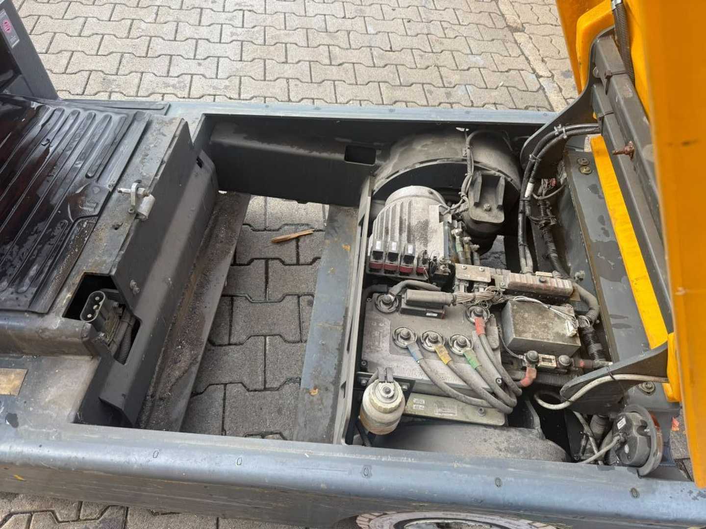 Used Forklift Jungheinrich EZS 570 Baujahr 2013 Std. 5842 Ohne Akku Vilkikas (Image 7) Used Forklift Jungheinrich EZS 570 Baujahr 2013 Std. 5842 Ohne Akku Vilkikas (Image 7)