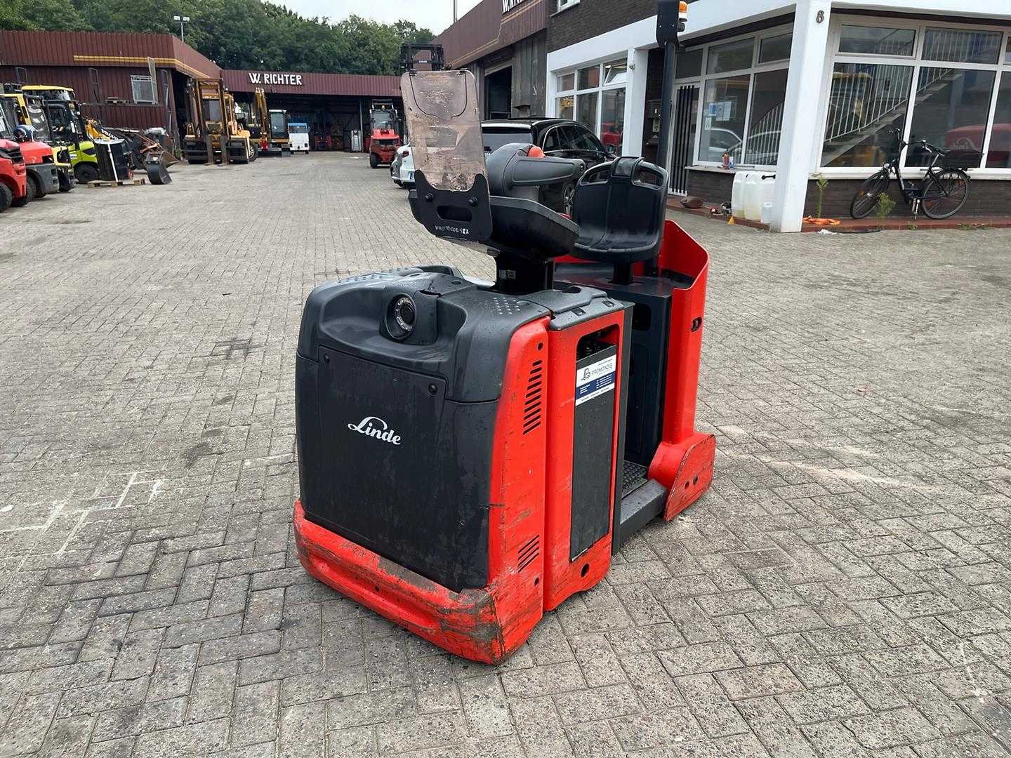 Used Forklift Linde P 30 C Vilkikas (Image 1) Used Forklift Linde P 30 C Vilkikas (Image 1)