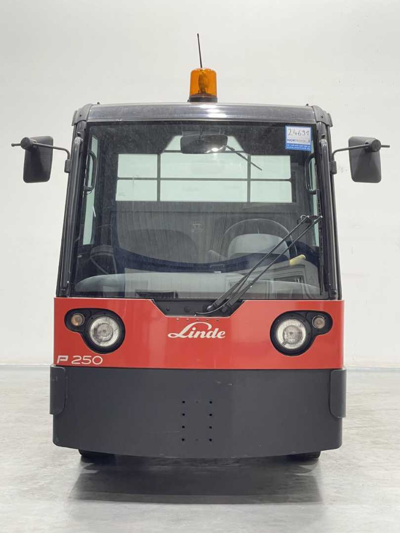 Used Forklift Linde P250-127 Vilkikas (Image 5) Used Forklift Linde P250-127 Vilkikas (Image 5)