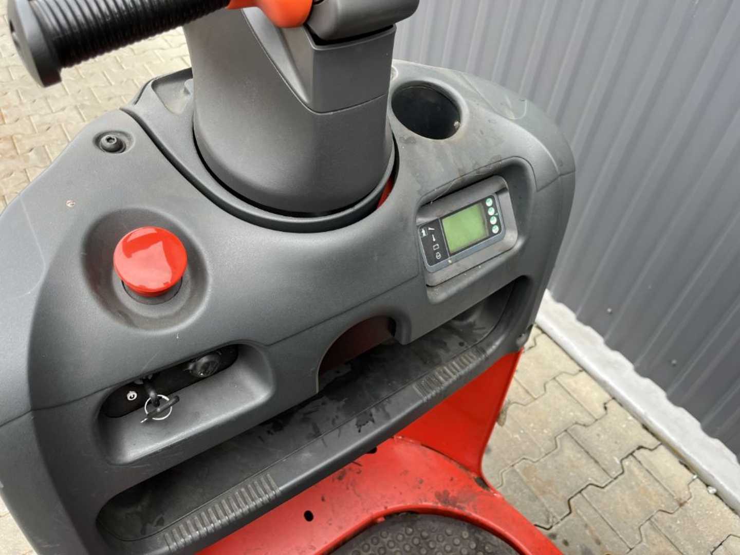 Used Forklift Linde P30 Vilkikas (Image 7) Used Forklift Linde P30 Vilkikas (Image 7)