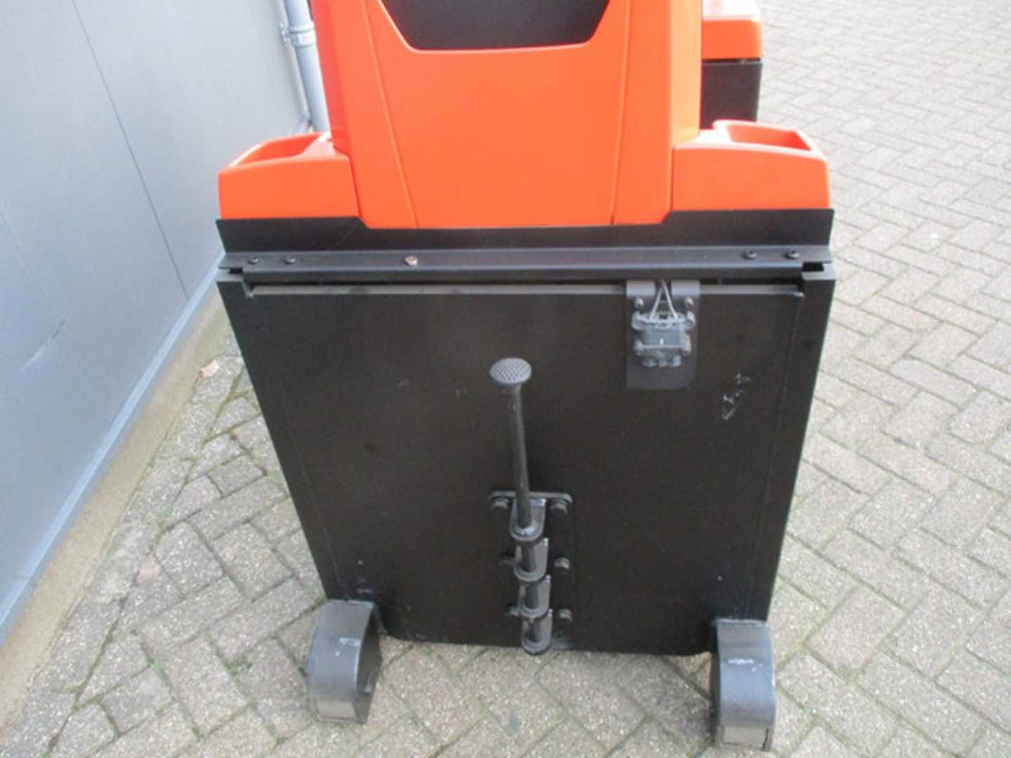 Used Forklift Toyota TSE300 Tracto Vilkikas (Image 8)