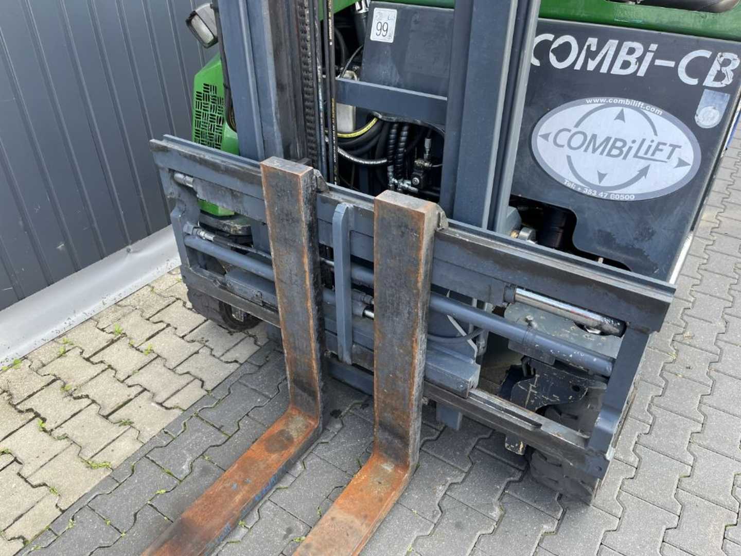 Used Forklift Combilift C3000CB Šoninis krautuvas (Image 7) Used Forklift Combilift C3000CB Šoninis krautuvas (Image 7)