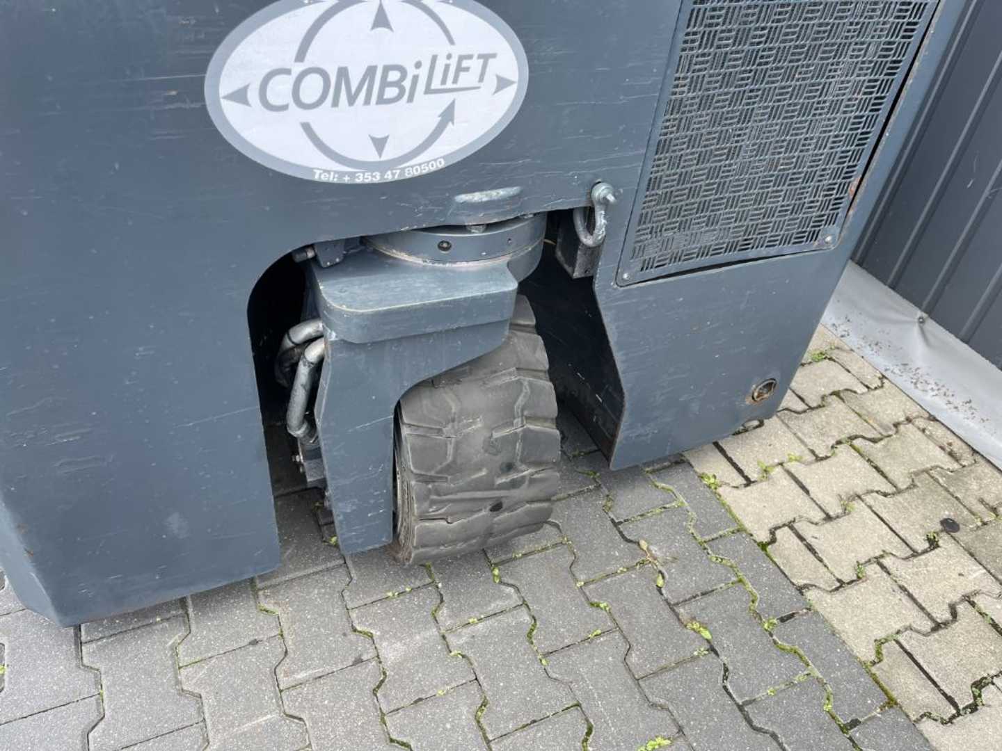Used Forklift Combilift C3000CB Šoninis krautuvas (Image 8) Used Forklift Combilift C3000CB Šoninis krautuvas (Image 8)