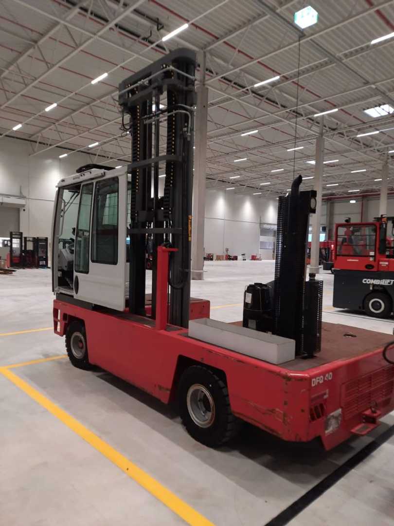 Used Forklift Baumann DFQ 40/12/55 Šoninis krautuvas (Image 2) Used Forklift Baumann DFQ 40/12/55 Šoninis krautuvas (Image 2)