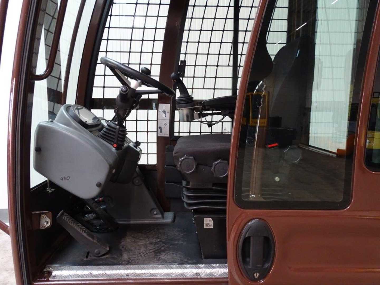 Used Forklift Baumann DFQ50/14/63TR - TRIPLEX Šoninis krautuvas (Image 7) Used Forklift Baumann DFQ50/14/63TR - TRIPLEX Šoninis krautuvas (Image 7)