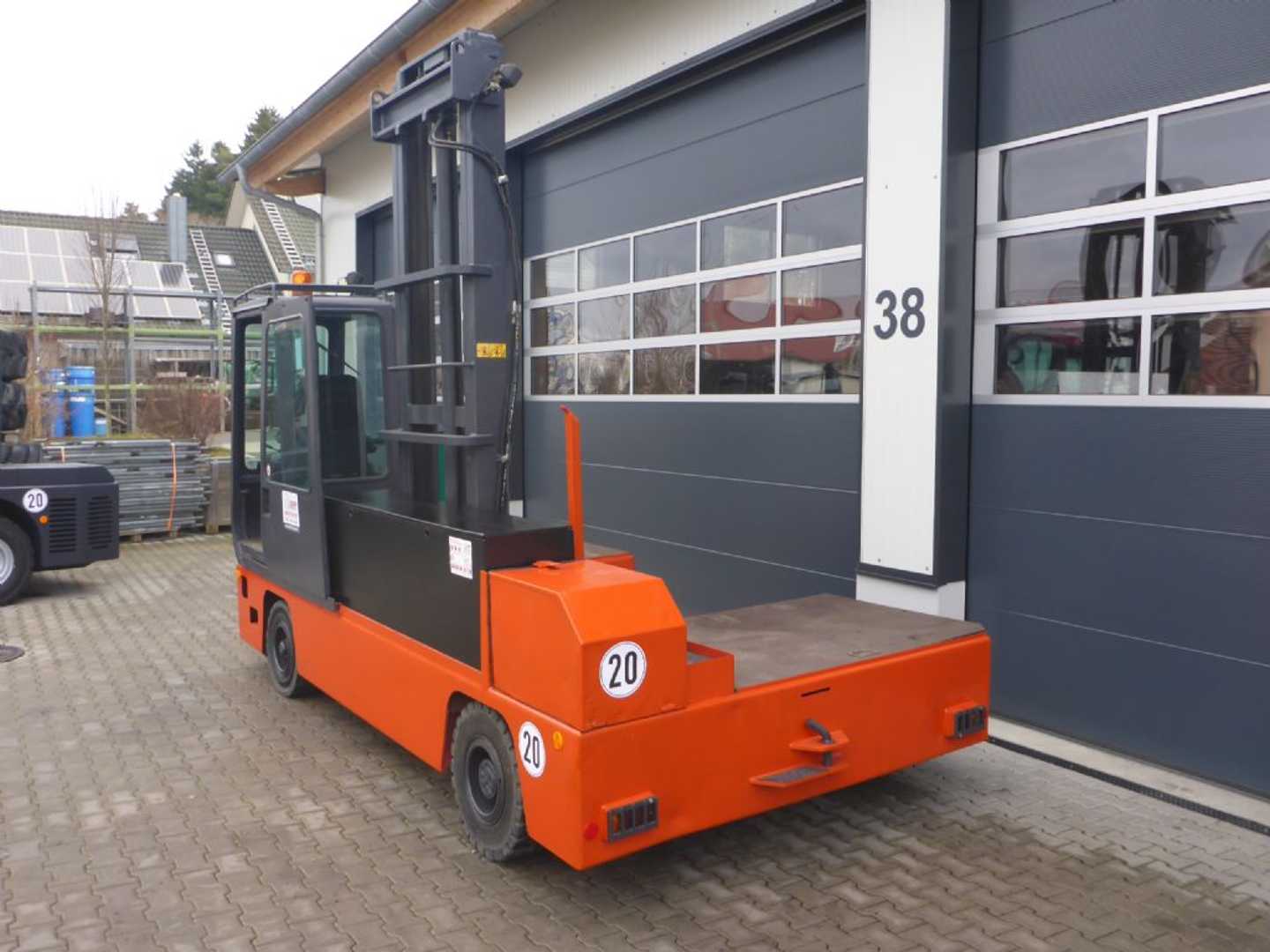 Used Forklift Jumbo L/ESN 50/16/55 Šoninis krautuvas (Image 2) Used Forklift Jumbo L/ESN 50/16/55 Šoninis krautuvas (Image 2)