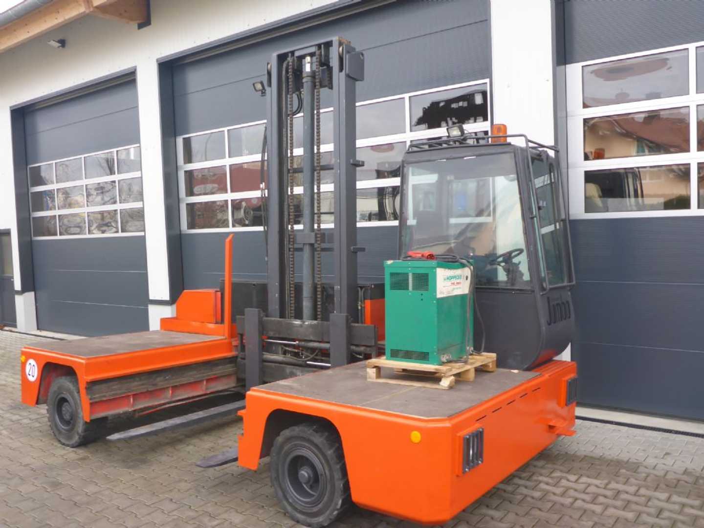 Used Forklift Jumbo L/ESN 50/16/55 Šoninis krautuvas (Image 4) Used Forklift Jumbo L/ESN 50/16/55 Šoninis krautuvas (Image 4)