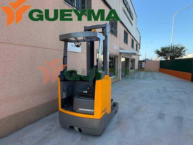 Used Forklift Jungheinrich ETM-214 Šoninis krautuvas (Image 2) Used Forklift Jungheinrich ETM-214 Šoninis krautuvas (Image 2)