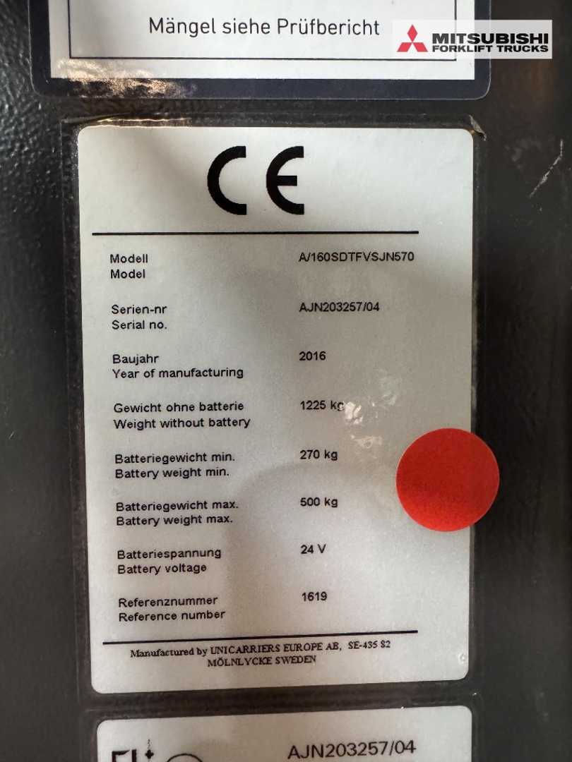 Used Forklift UniCarriers AJN 160 SDTFVS570 - Fahrerstandstapler - Šoninis krautuvas (Image 5)