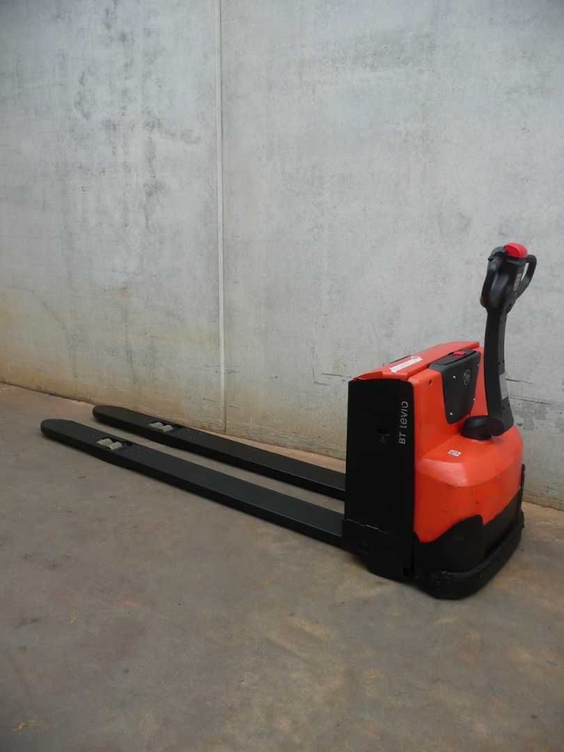 Used Forklift BT LWE 180 2350x570 Žemas vežimėlis (pusiau elektrinis) (Image 13)