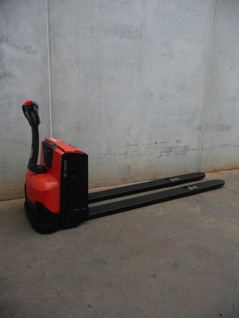 Used Forklift BT LWE 180 2350x570 Žemas vežimėlis (pusiau elektrinis) (Image 15)