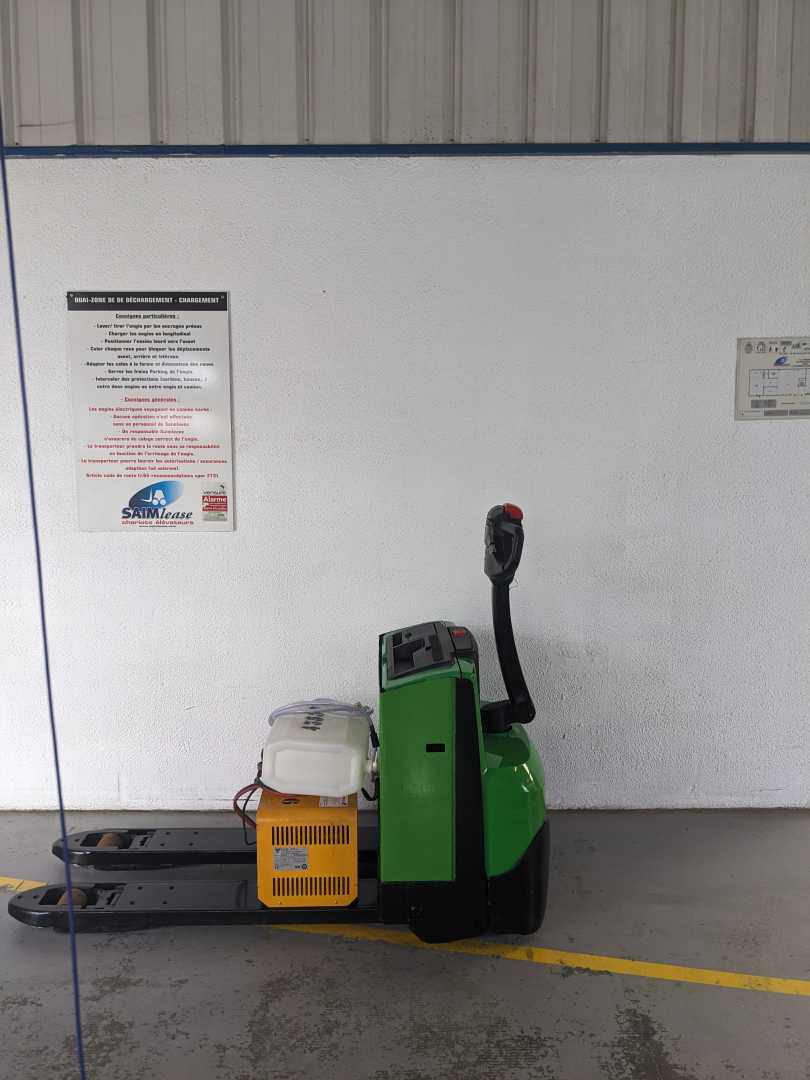 Used Forklift Cesab transpalette à levée electrique Žemas vežimėlis (pusiau elektrinis) (Image 1)
