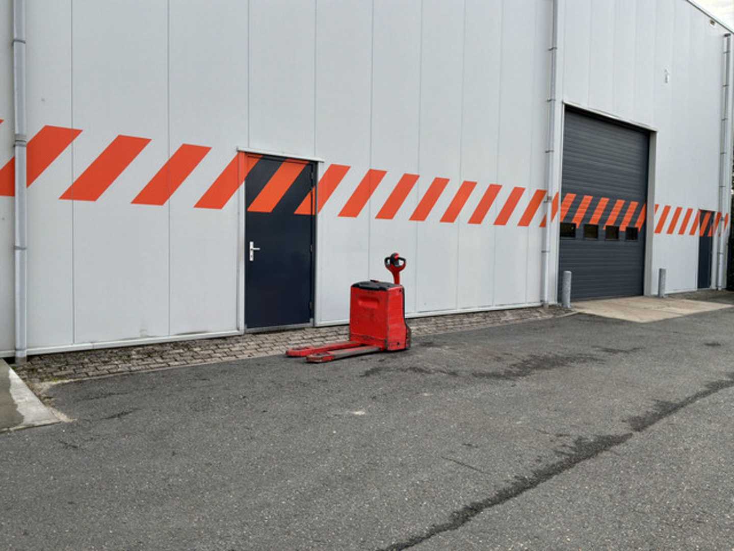 Used Forklift Linde T16 Žemas vežimėlis (pusiau elektrinis) (Image 4)