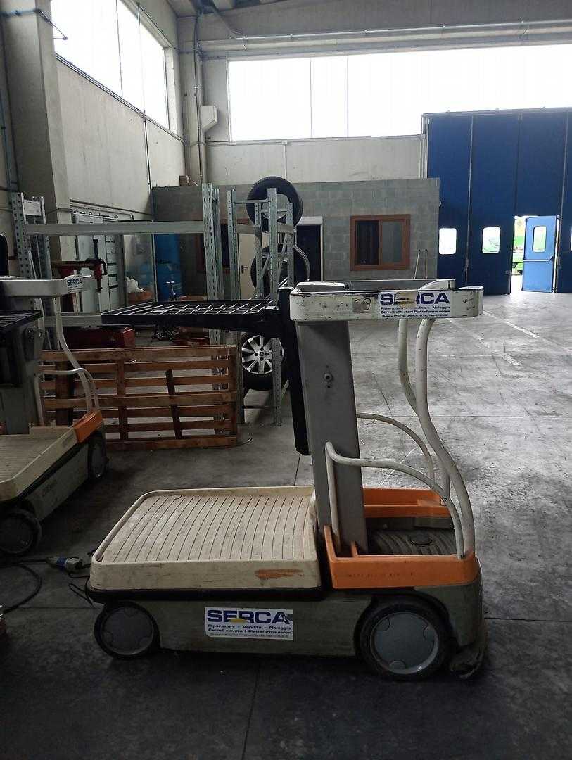 Used Forklift Crown WAV50-118 Žemo kėlimo krautuvas (< 2,5 m) (Image 3)