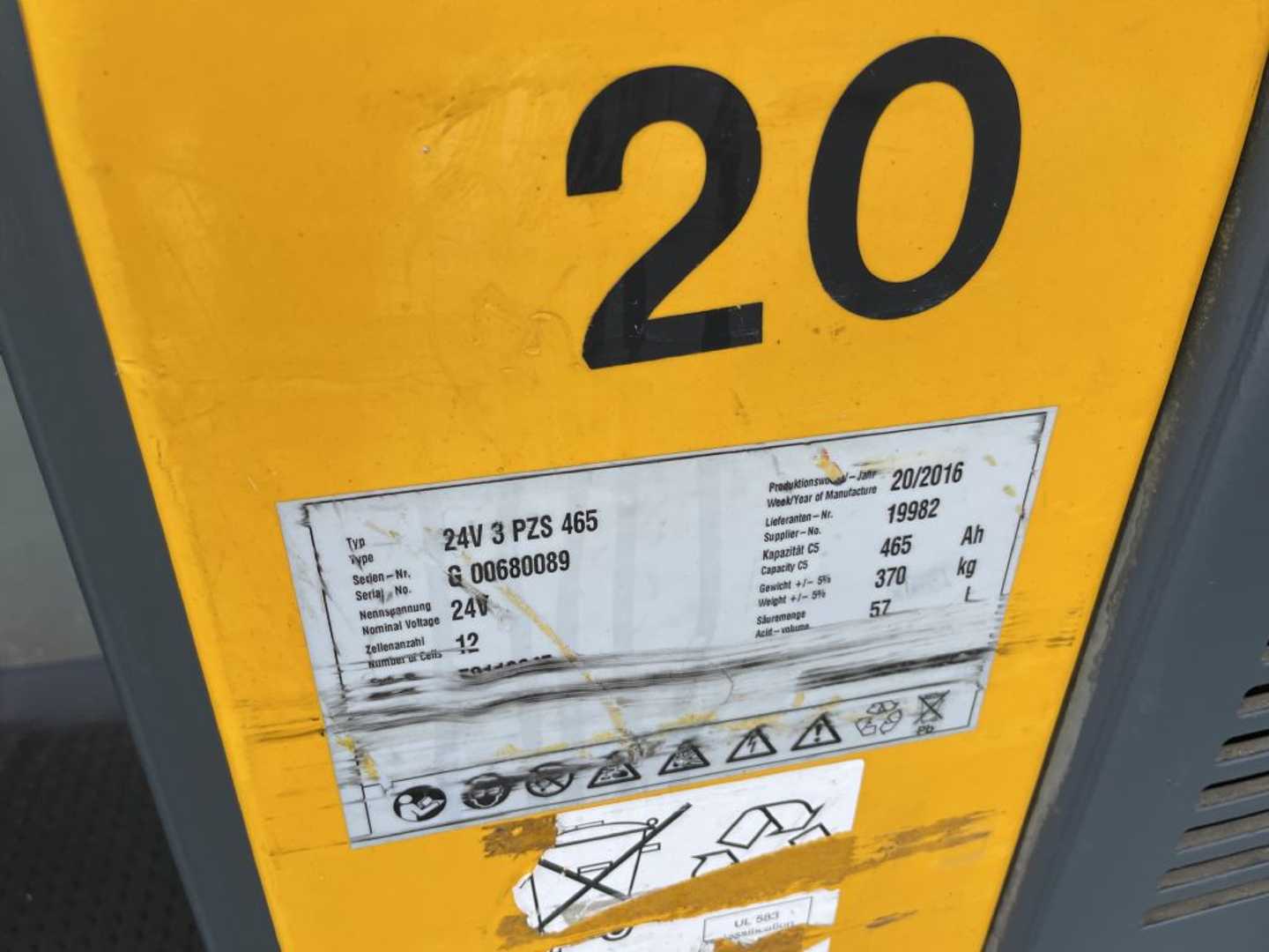 Used Forklift Jungheinrich ECE 220 Baujahr 2007 Stunden 8038 / Akku 2016 Žemo kėlimo krautuvas (< 2,5 m) (Image 7) Used Forklift Jungheinrich ECE 220 Baujahr 2007 Stunden 8038 / Akku 2016 Žemo kėlimo krautuvas (< 2,5 m) (Image 7)