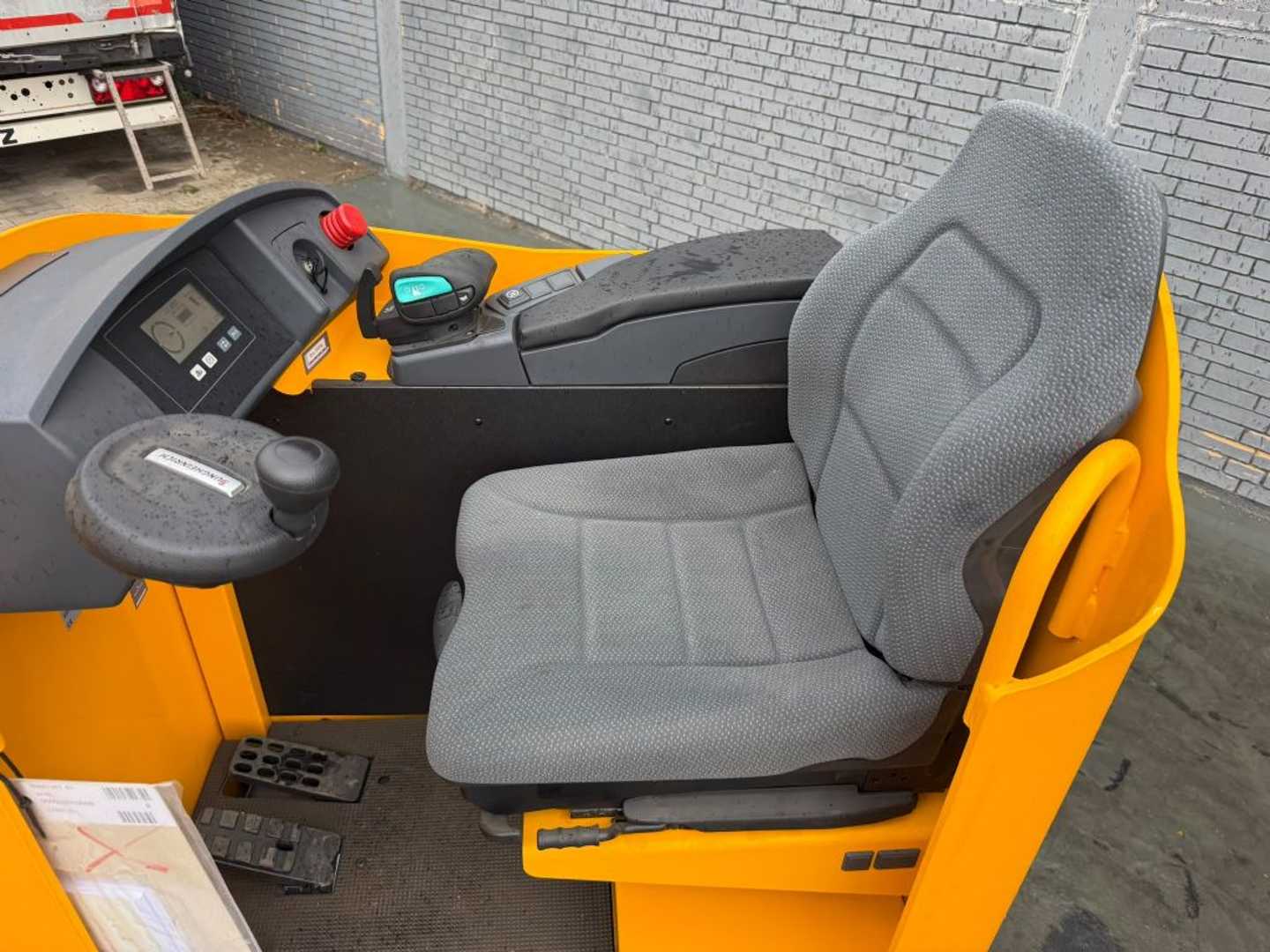 Used Forklift Jungheinrich ESE 430 Baujahr 2021Nur 3 stunden Neuwertig Žemo kėlimo krautuvas (< 2,5 m) (Image 4) Used Forklift Jungheinrich ESE 430 Baujahr 2021Nur 3 stunden Neuwertig Žemo kėlimo krautuvas (< 2,5 m) (Image 4)