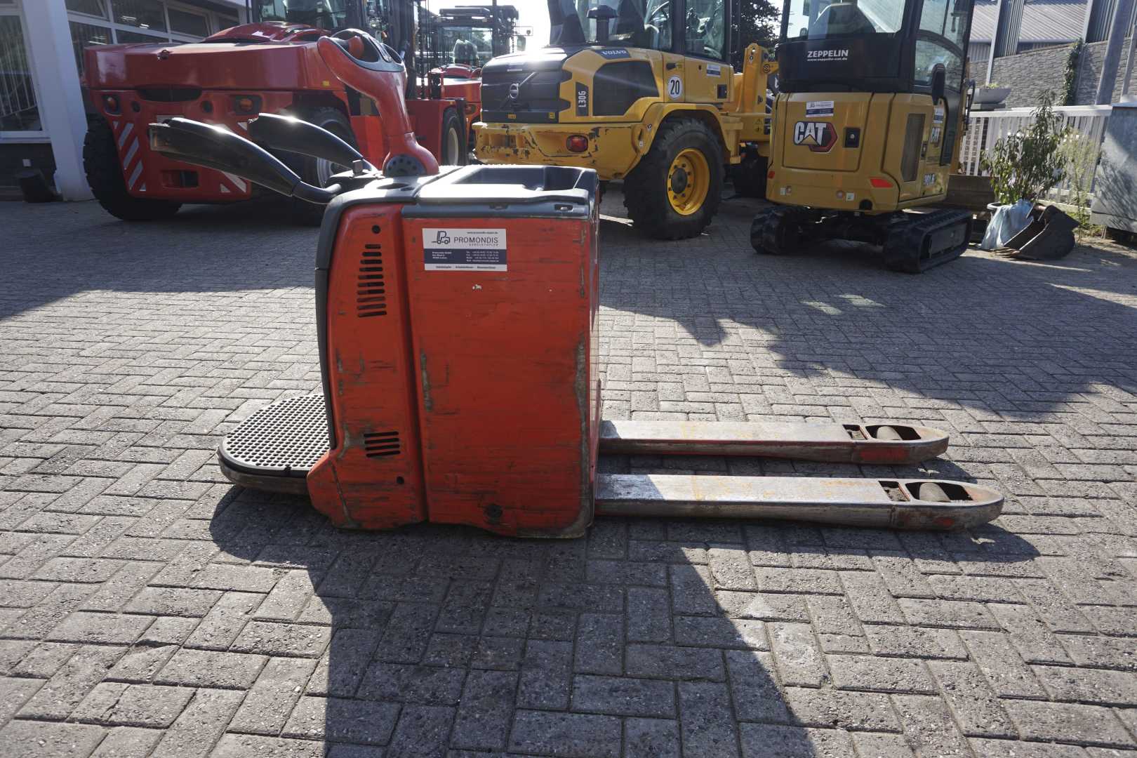 Used Forklift Linde T 20 AP Žemo kėlimo krautuvas (< 2,5 m) (Image 3) Used Forklift Linde T 20 AP Žemo kėlimo krautuvas (< 2,5 m) (Image 3)